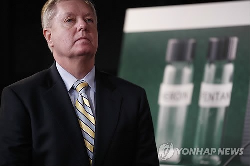 ‘Nếu ngoại giao thất bại, ông Trump sẽ mạnh tay với Triều Tiên’ Thượng nghị sĩ Lindsey Graham. Ảnh: Yonhap
