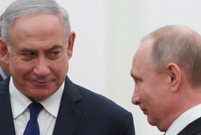 Chuyển S-300 cho Syria, Nga muốn cho Israel thấy ai là người cầm trịch Tổng thống Nga Putin (phải) và Thủ tướng Israel Netanyahu (trái). Ảnh: Reuters