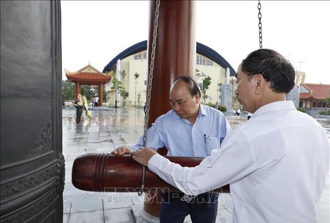Thủ tướng Nguyễn Xuân Phúc thăm và làm việc tại Thái Nguyên Thủ tướng Nguyễn Xuân Phúc thăm và làm việc tại Thái Nguyên