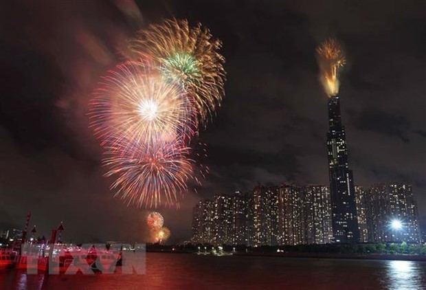 Thành phố Hồ Chí Minh bắn pháo hoa tại 3 điểm trong dịp Tết Dương lịch Ảnh minh họa. (Nguồn: TTXVN)