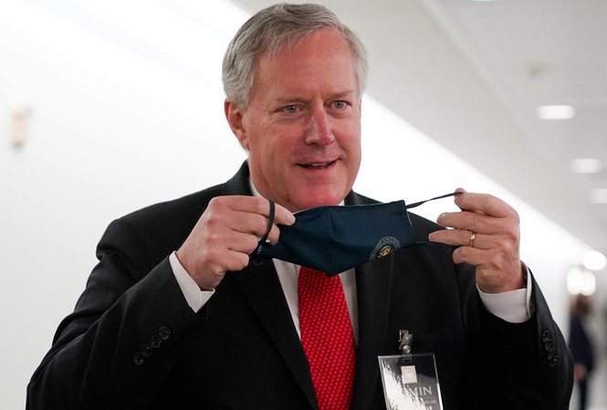 Tin xấu dồn dập đến với ông Trump: Chánh văn phòng Nhà Trắng mắc COVID-19? Ông Mark Meadows. Ảnh: AP