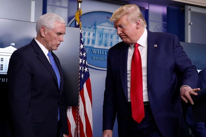 Tổng thống Trump lần đầu nói chuyện với phó tướng sau một thời gian dài 'từ mặt' Tổng thống Trump và Phó Tổng thống Pence. Ảnh: ABC News