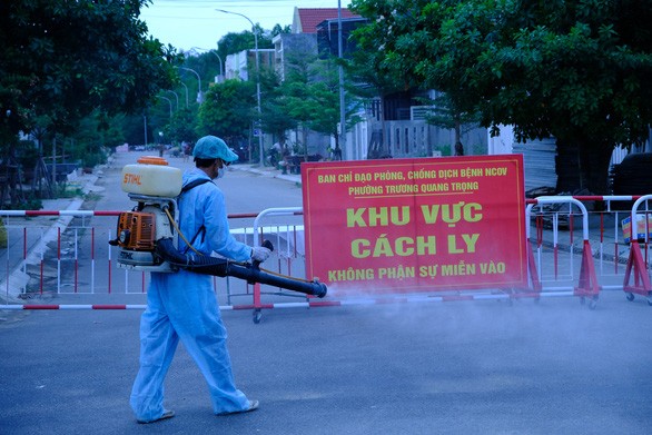 Quảng Ngãi: Tạm dừng coi thi 2 giáo viên, 48 học sinh thi riêng vì liên quan BN 786 Quảng Ngãi: Tạm dừng coi thi 2 giáo viên, 48 học sinh thi riêng vì liên quan BN 786