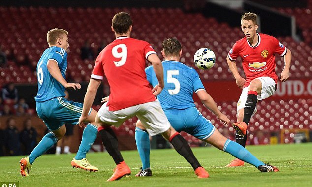 M.U dùng sao trẻ làm 'vật tế' cho thương vụ Depay M.U có thể dùng Januzaj để “câu” Depay.
