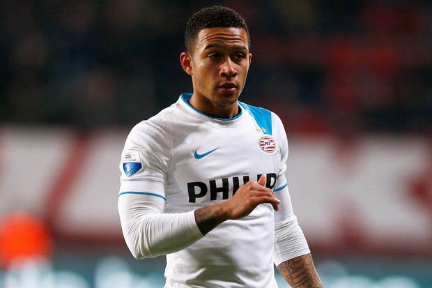 Chưa khoác áo M.U, Depay đã “bật” Van Gaal Chưa đến M.U, Depay đã làm Van Gaal phật lòng.