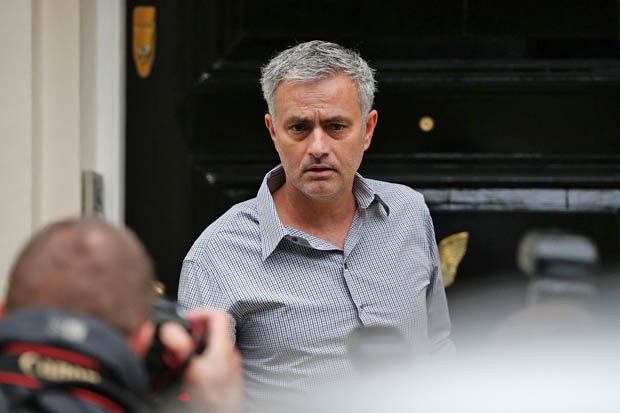 Tiết lộ những khoản thưởng của Mourinho tại M.U Mourinho kiếm bộn tiền nếu giúp M.U giành những danh hiệu