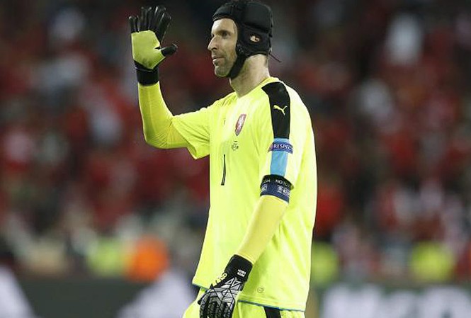 Thủng lưới nhiều nhất EURO, Petr Cech tính giã từ đội tuyển Petr Cech tính giã từ ĐT CH Czech.