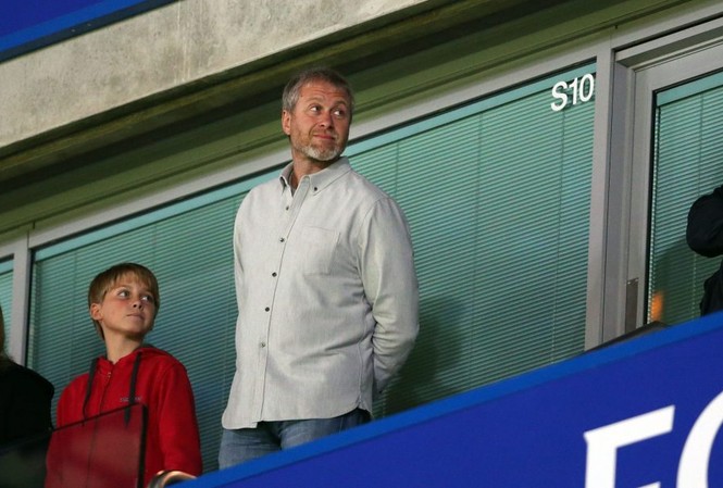 Chelsea thua trận, Abramovich bắt họp tới 1h sáng Tỷ phú Abramovich rất thất vọng khi Chelsea để thua Liverpool.
