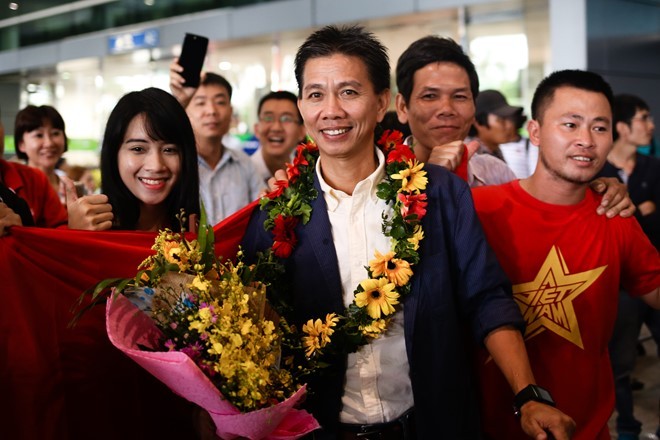 BẢN TIN Thể thao: U19 Việt Nam nhận 2,3 tỷ đồng tiền thưởng U19 Việt Nam nhận 2,3 tỷ đồng tiền thưởng.