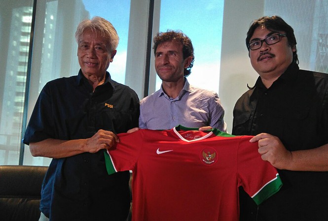 Lý lịch 'khủng' của HLV nhận lương triệu đô tại tuyển Indonesia HLV Luis Milla từng cùng U21 Tây Ban Nha vô địch giải U21 châu Âu vào năm 2011.