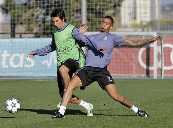 BẢN TIN Thể thao tối: HLV Zidane lên kế hoạch “trảm” 3 cầu thủ Coentrao và Danilo đều gây thất vọng trong thời gian qua.