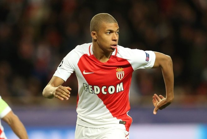 Tiền đạo trị giá 100 triệu euro từ chối M.U vì... Mourinho Kylian Mbappe không muốn gia nhập M.U.