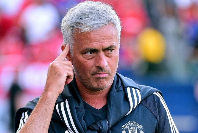 Trở lại Ngoại hạng Anh, Mourinho đau đầu với 'dịch' chấn thương HLV Jose Mourinho lo lắng về nhân sự của M.U.