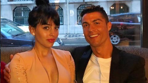 Bản tin thể thao: Ronaldo đưa bồ về quê thư giãn Bản tin thể thao: Ronaldo đưa bồ về quê thư giãn