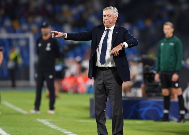 HLV Ancelotti tiết lộ bí quyết hạ gục đương kim vô địch Liverpool HLV Carlo Ancelotti đã giúp Napoli có chiến thắng thuyết phục trước Liverpool.