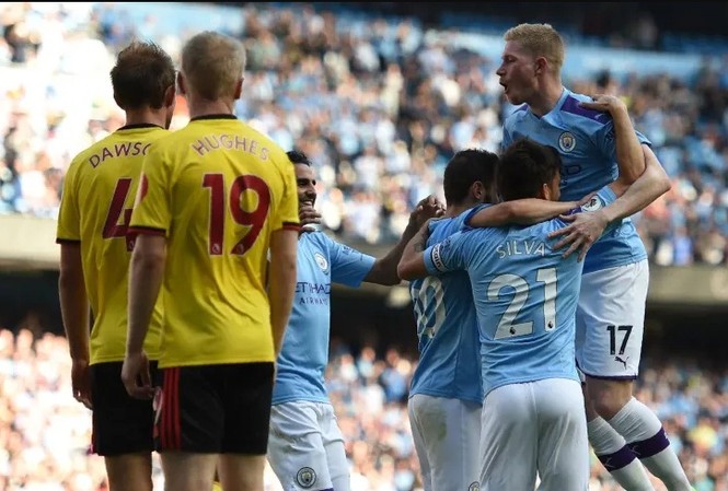 Hủy diệt Watford, Man City xác lập kỷ lục lịch sử Man City ăn mừng chiến thắng hủy diệt trước Watford.