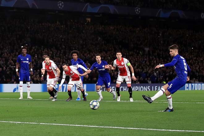 Chelsea hòa Ajax trong trận cầu 8 bàn thắng Jorginho thực hiện thành công 2 quả penalty cho Chelsea.