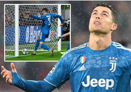 Ghi bàn cho Juventus, vì sao Ramsey lại xin lỗi Ronaldo? Tình huống Aaron Ramsey “cướp” bàn thắng củ Cristiano Ronaldo.