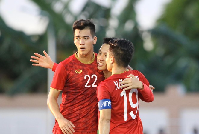 U22 Việt Nam thắng tưng bừng, CLB của Văn Hậu gửi lời chúc mừng U22 Việt Nam có chiến thắng thuyết phục trước U22 Lào.