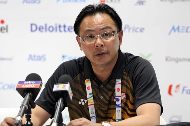 Đối mặt nguy cơ bị loại, HLV U22 Malaysia vẫn nói cứng HLV Ong Kim Swee của U22 Malaysia.