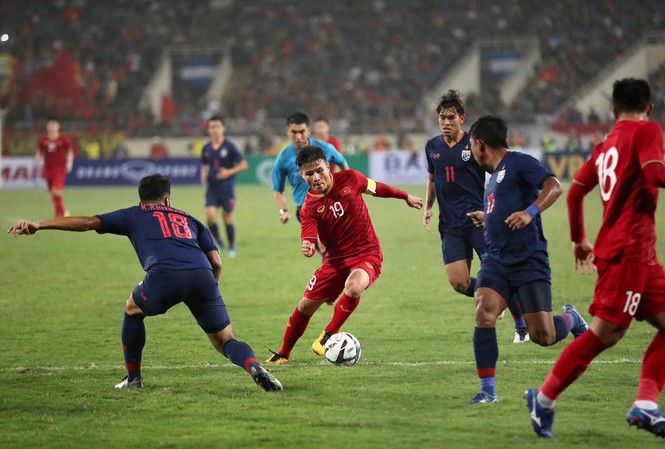 Phóng viên Brunei đánh giá U22 Thái Lan mạnh hơn so với U22 Việt Nam Phóng viên người Brunei - Chris Nuquiao.