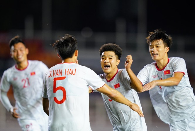 AFC chỉ ra sự vắng mặt đáng tiếc nhất của U23 Việt Nam Đoàn Văn Hậu không thể cùng U23 Việt Nam dự VCK U23 châu Á 2020.