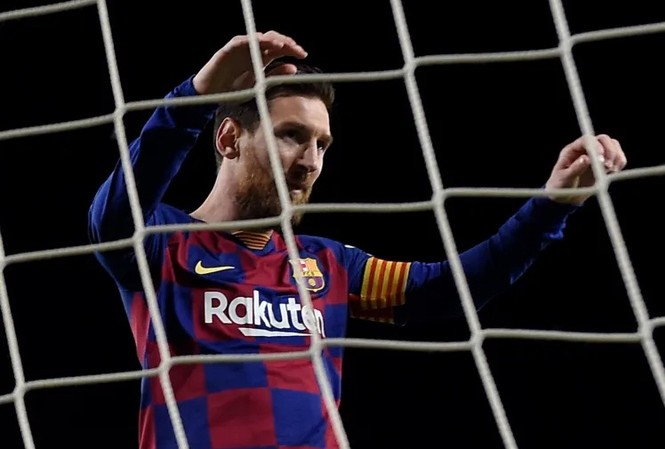 Messi bị cách ly, lỡ vòng loại World Cup 2022? Messi nhiều khả năng bị cách ly 14 ngày nếu trở về tập trung cùng ĐTQG Argentina.