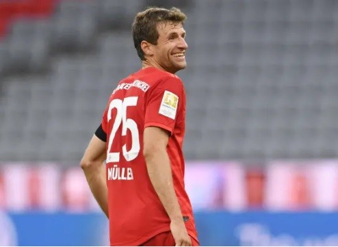 Muller trở thành vua kiến tạo, Bayern Munich lập tức hành động Thomas Muller đã cán mốc 20 đường kiến tạo thành bàn tại Bundesliga mùa này.