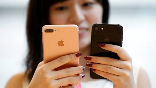 Người dùng phàn nàn chất lượng cuộc gọi trên iPhone 7 Cả iPhone 7 và iPhone 7 Plus đều đang gặp vấn đề về chất lượng âm thanh khi thực hiện cuộc gọi?