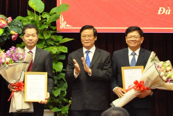 Ông Nguyễn Văn Quảng làm Phó Bí thư Thành ủy Đà Nẵng Ông Nguyễn Văn Quảng (trái) tại buổi lễ công bố quyết định của Ban Bí thư Trung ương.