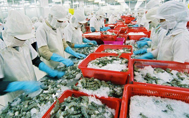 Xuất khẩu nông lâm thủy sản ước đạt 26,6 tỷ USD Việc Mỹ công bố kết quả cuối cùng của đợt rà soát hành chính lần thứ 13 (POR 13) về thuế chống bán phá giá tôm Việt Nam với 31 doanh nghiệp được hưởng mức thuế 0% sẽ giúp xuất khẩu tôm Việt Nam thuận lợi hơn trong thời gian tới.