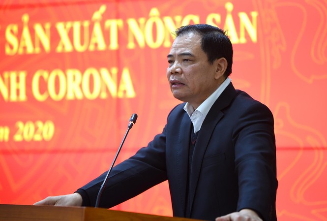Tắc thị trường vì virus corona, Bộ trưởng Nông nghiệp 'ngồi trên lửa' Bộ trưởng NN&PTNT Nguyễn Xuân Cường cho biết dịch bệnh do virus corona gây ra đang tạo khủng hoảng rất lớn đến kinh tế toàn cầu và nguy hiểm đến tính mạng của con người.