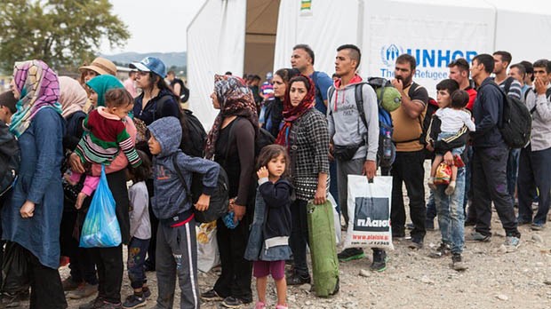 IS lấy ảnh em bé Syria chết đuối để đe dọa người tị nạn IS cảnh báo những người tị nạn Syria đang mạo hiểm sinh mạng của con cái khi di cư đến châu Âu