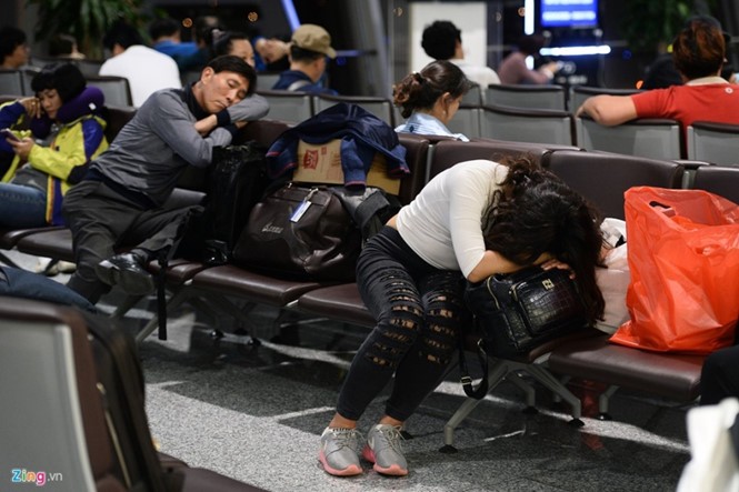Hoãn huỷ chuyến bay tăng và “điệp khúc” tàu bay về muộn Hoãn huỷ chuyến bay tăng và “điệp khúc” tàu bay về muộn