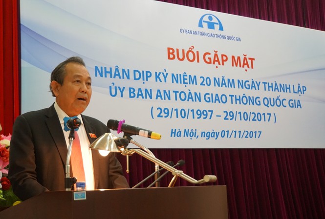 Hành trình 20 năm nặng nhọc mà cao quý của Uỷ ban ATGT quốc gia Phó Thủ tướng Trương Hoà Bình đánh giá: hoạt động đảm bảo ATGT vất vả nặng nhọc nhưng cao quý