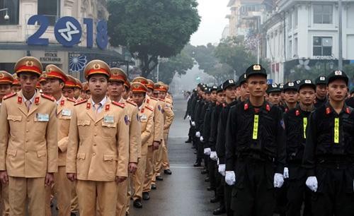 Ra quân đảm bảo an toàn giao thông Tết Mậu Tuất Các lực lượng tham gia lễ phát động