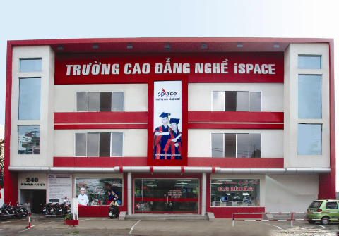 Trường CĐ An ninh mạng 'chơi trội' tổ chức thi tại nhà Trưởng phòng giáo dục Trường Cao đẳng An ninh mạng Isapce (ảnh internet)