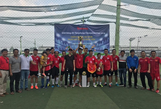 Đội bóng Đoàn Thanh niên EVNHCM vô địch Tienphong Champions Cup 2019 Đội bóng Đoàn Thanh niên EVNHCM vô địch Giải bóng đá Tienphong Champions Cup 2019