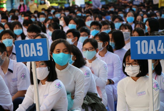 Học sinh TPHCM đi học trở lại sau Tết phải khai báo y tế Học sinh TPHCM đi học trở lại sau Tết phải khai báo y tế khi