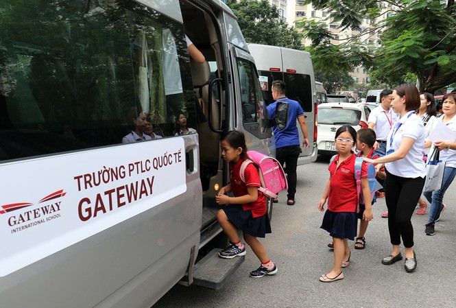 Trải lòng của người 'bỏ quên' học sinh trường Gateway tử vong trong ô tô Trải lòng của người 'bỏ quên' học sinh trường Gateway tử vong trong ô tô