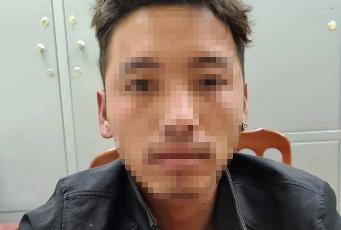 Cháu trai đâm ông nội tử vong ở Hải Dương Đối tượng Phạm Xuân Nguyên tại cơ quan công an.