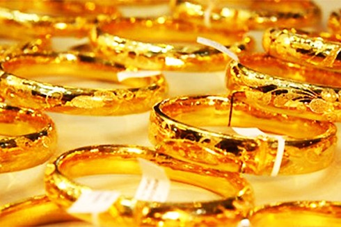 Giá vàng chao đảo, USD bất ngờ tăng mạnh Giá vàng chao đảo, USD bất ngờ tăng mạnh. Ảnh chỉ mang tính minh họa