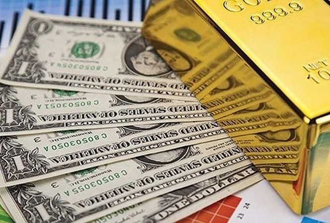 Giá vàng xuống đáy, USD tăng trở lại Giá vàng xuống đáy, USD tăng trở lại. Ảnh chỉ mang tính minh hoạ