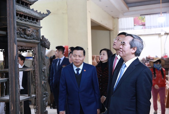 Cách nào phát triển hơn 5.400 làng nghề trên cả nước ? Tìm giải pháp phát triển làng nghề trên cả nước.