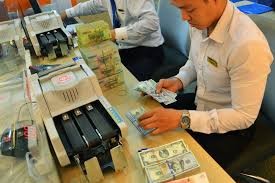 Vì sao mặt bằng lãi suất thị trường xu hướng giảm? Vì sao mặt bằng lãi suất thị trường xu hướng giảm ?. ảnh minh hoạ