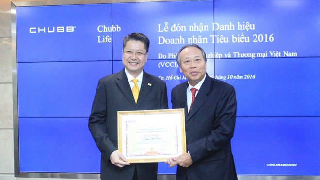 Đại diện Chubb Life Việt Nam được vinh danh Doanh nhân Tiêu biểu 2016 Ông Lâm Hải Tuấn – Chủ tịch Hội đồng Quản trị kiêm Tổng Giám đốc Chubb Life Việt Nam đã vinh dự nhận giải thưởng Doanh nhân Tiêu biểu 2016
