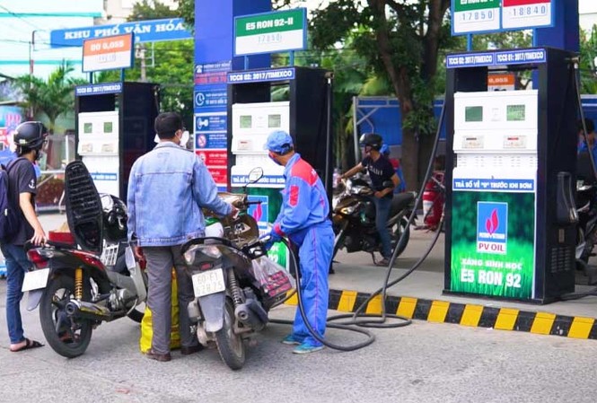 Xăng sinh học E5 RON 92 rẻ hơn nhiều so với xăng RON 95 Xăng sinh học E5 RON 92 rẻ hơn nhiều so với xăng RON 95