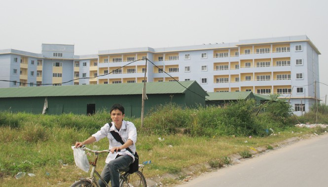 Nhà ở công nhân: Giấc mơ an cư xa vời Chung cư công nhân duy nhất tại KCN Hà Nội (Kim Chung, Đông Anh, Hà Nội) sau 7 năm đi vào hoạt động đang xuống cấp