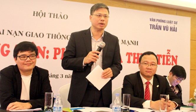 'Uống rượu bia rồi lái xe như người múa dao giữa chợ' Đại biểu Quốc hội Nguyễn Sỹ Cương đồng ý với đề xuất tịch thu xe của người "nặng" hơi men.