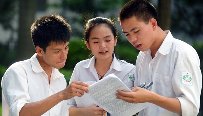 Nhiều trường ĐH tăng học phí sau khi được 'quyền tự quyết' Nhiều trường ĐH tăng học phí sau khi được 'quyền tự quyết'